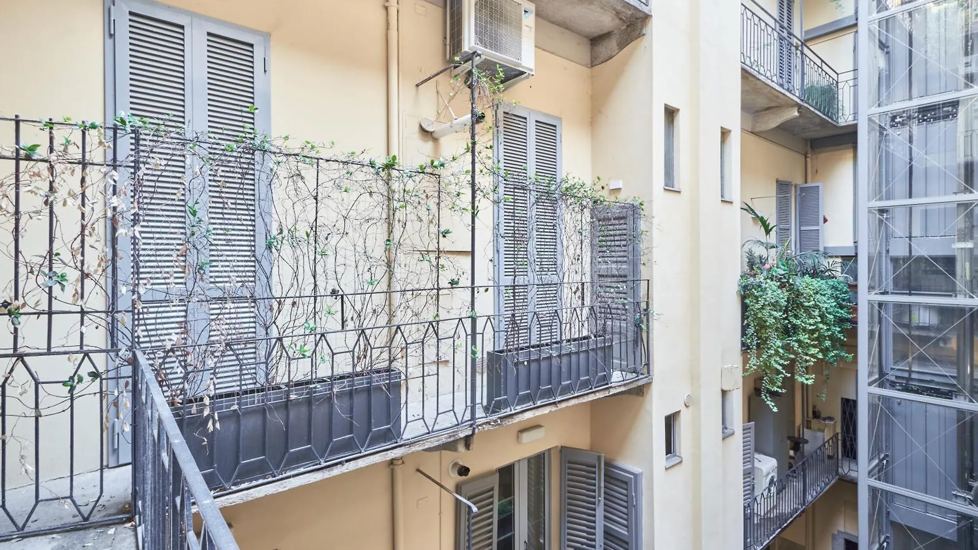 Easylife - Eleganza E Chic In Centro-Duomo Apartment Milan 0*,  Italy